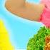 Крис учится делиться едой и готовит игрушечную еду